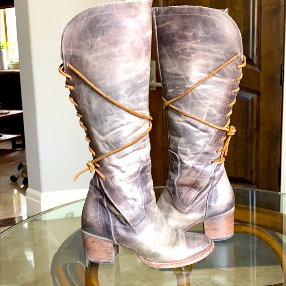 FREEBIRD by Steven Cosmo Boot, Stone, Size 9